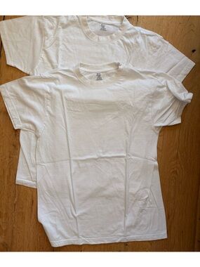 2x Classic White Crewneck Tee
